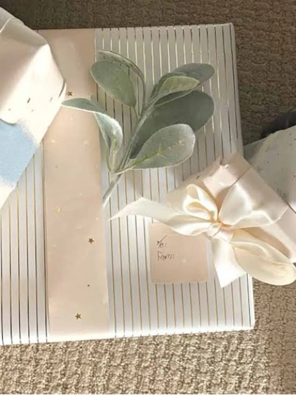 Gift Wrap Add-On | Medium Items | Shirts, Pants, Sleepwear, Accessories